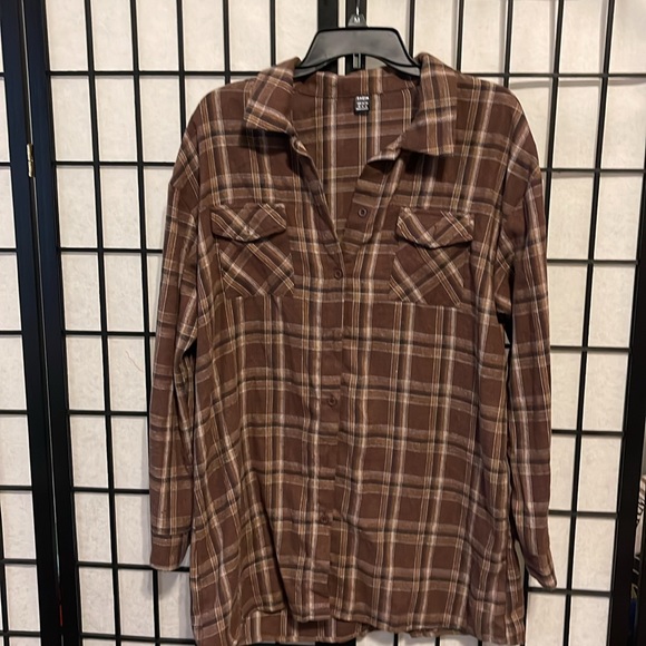 SHEIN | Brown Plaid Button Up Top - Picture 4 of 5